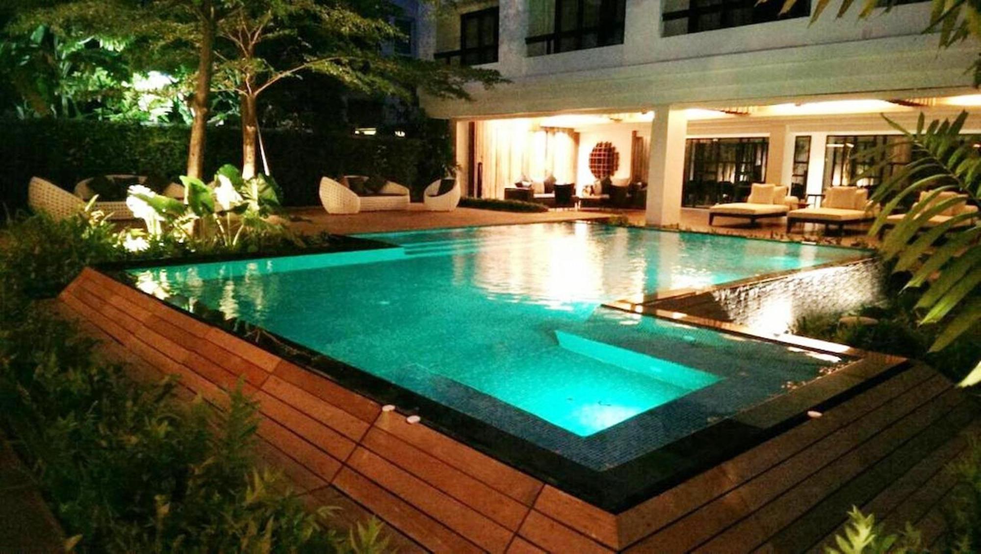 Uma Residence Bangkok Exterior photo